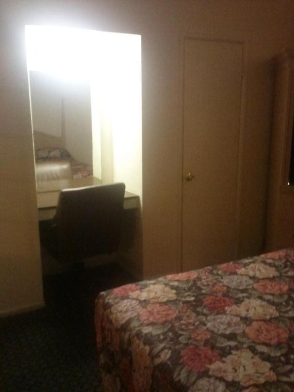 Stockton Travelers Motel Habitación foto